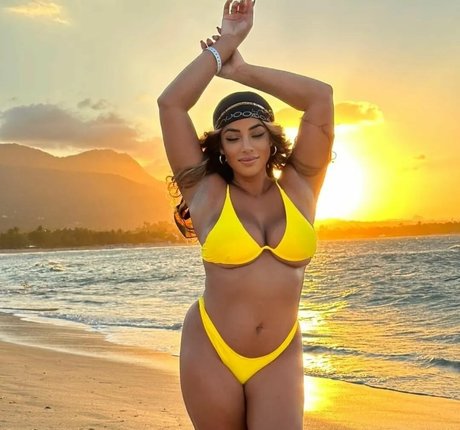 yinamenez sexy heiße foto