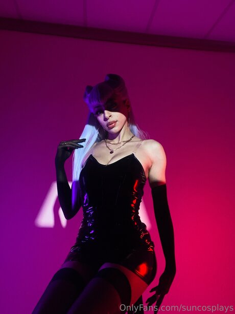 Suncosplays sexy nackt foto