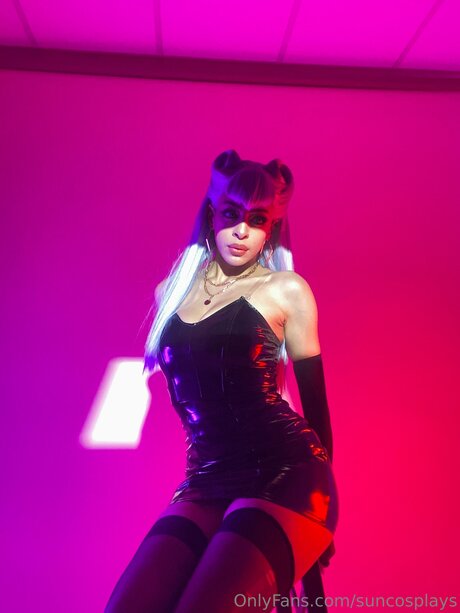 Suncosplays nacktheit schöne fotos