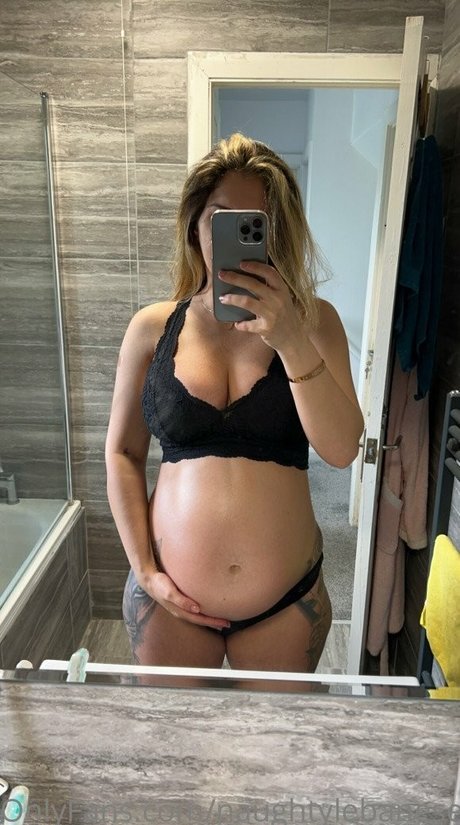 Naughty Lebanese porno perfekte fotos