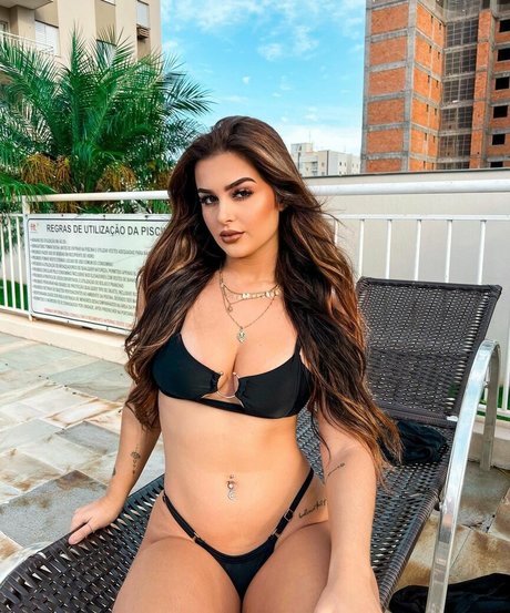 Sthefany Oliveira porno akt foto