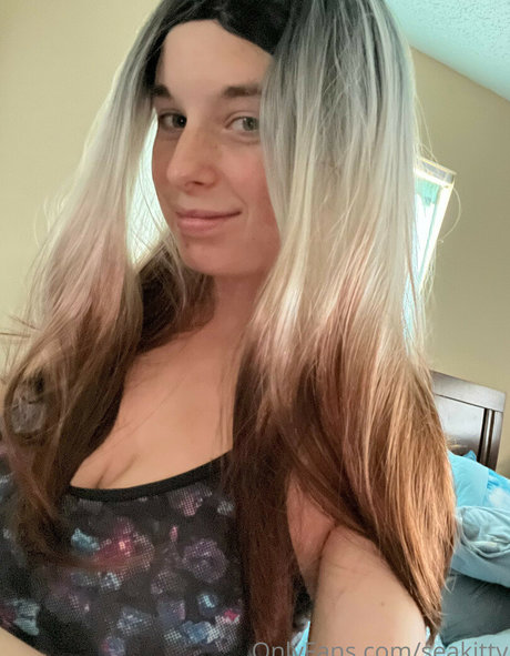 Seakitty nacktheit perfekte fotos