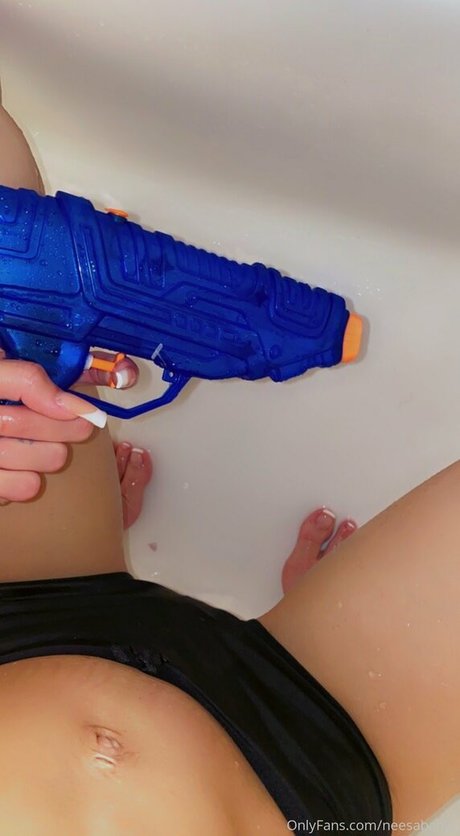 neesababyy pornostar hübsche bilder