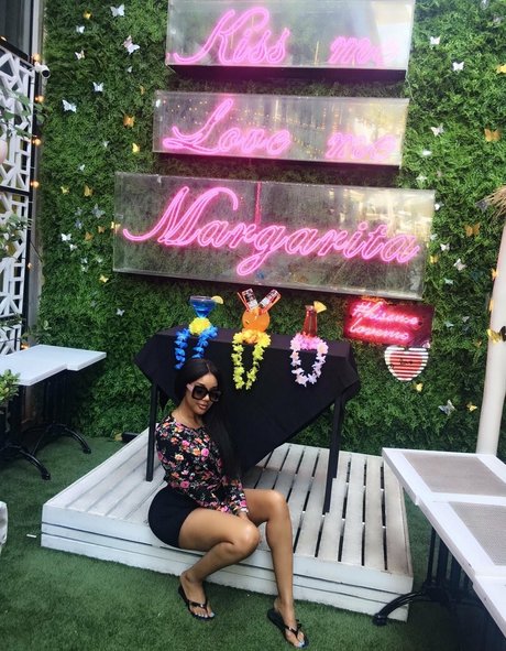 süße asiatische onlyfans sexy kunst archiv