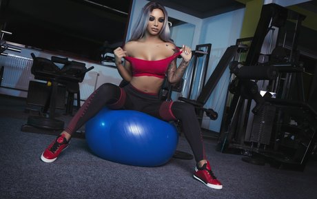 Jessica Sirbu perfekte xxx foto