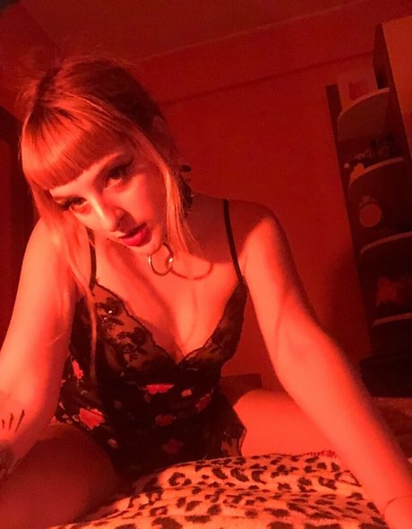 lucreziaossa model nackten galerie