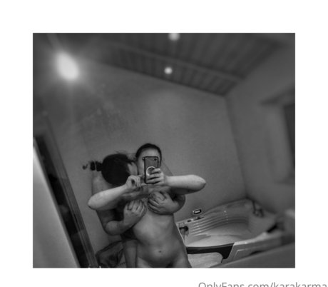 karakarma schöne nackten fotos