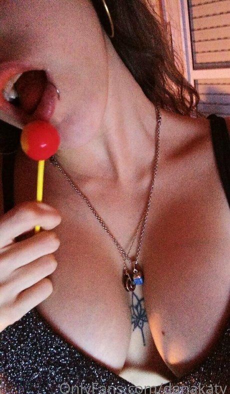 danakaty model nackte fotos