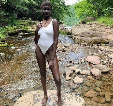 Khoudia Diop porno akt archiv