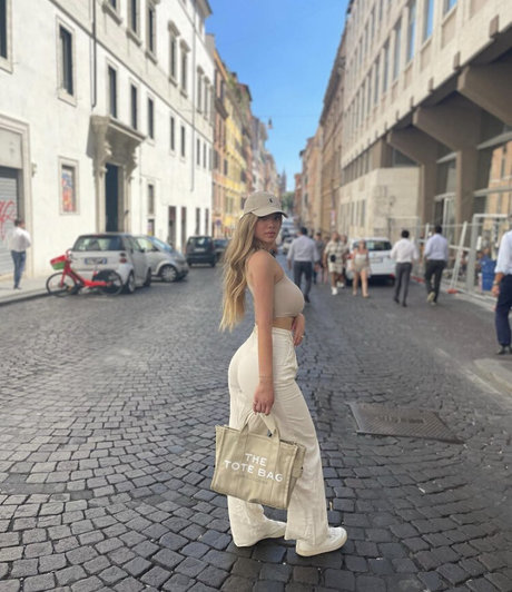 Rony Grinberg model kunst bild