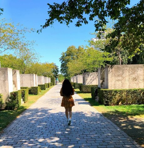 Yazzi xxx pornostar foto