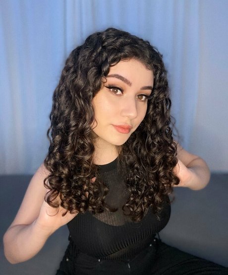 Yazzi heiße hd galerie