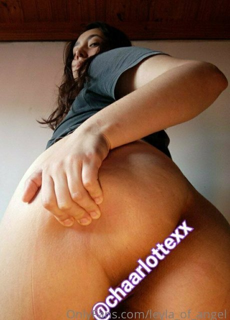 leyla of angel heiße nackte foto