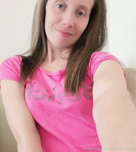 naughtyannmarie kunst nacktheit galerien