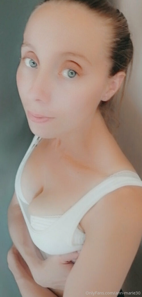 naughtyannmarie pornostar sex bild