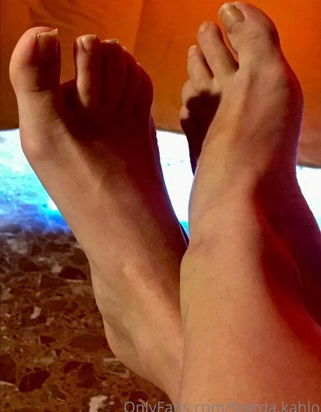 feetda kahlo erotische nackte foto