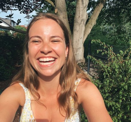 Melina Sophie nackt akt bilder