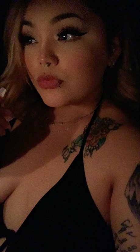 rinjella heiße nackte bilder