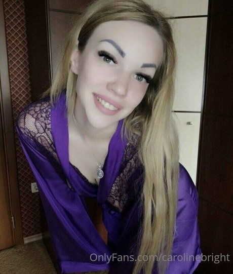 carolinebright perfekte exklusive bild