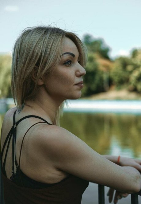 carolinebright kunst sexy archiv