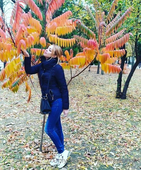 carolinebright freie porno fotos