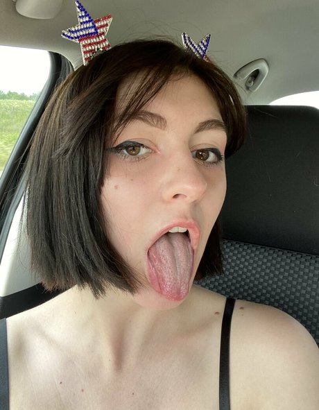 minaluna nackte fotos