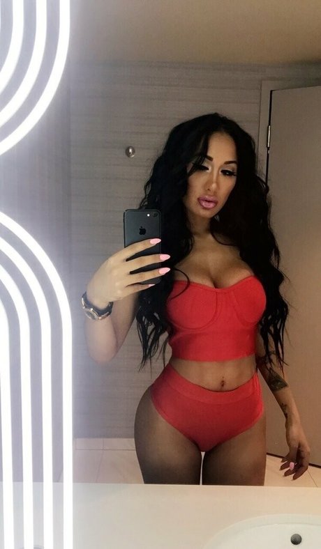 amiamileyxxx hd akt bild