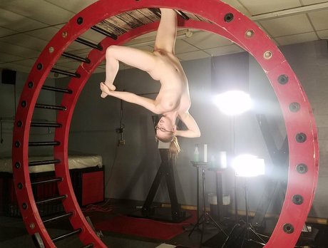 nackte schwangere onlyfans exklusive pornographische archiv