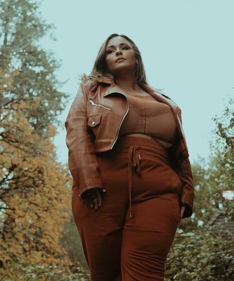 schwarze kätzchen-onlyfans perfekte hd bilder