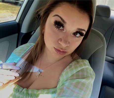 Lauren Risotti schauspielerin akt archiv