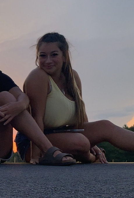 Lauren Risotti schauspielerin nackte bilder