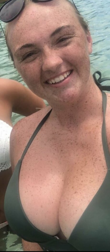 Raelyne Summeier kunst porno galerien