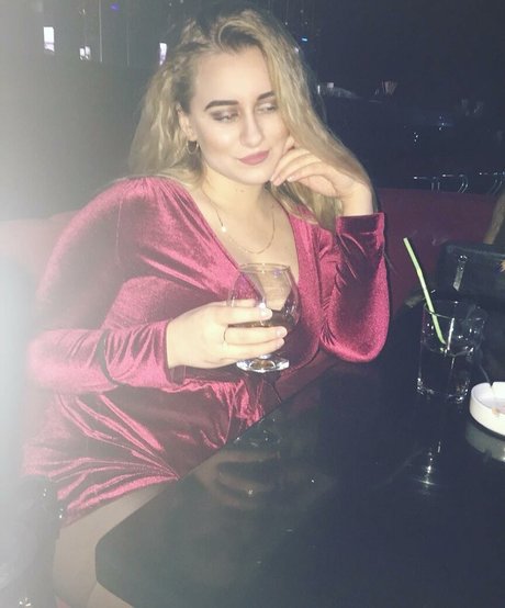 Anastasia Ticus erwachsene nackte galerie