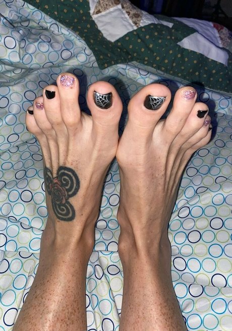 tatted12s schauspielerin hd bild