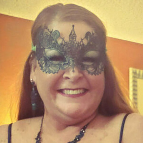 untamed red sexy pornostar archiv