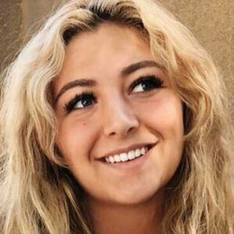 meakelena heiße akt bild