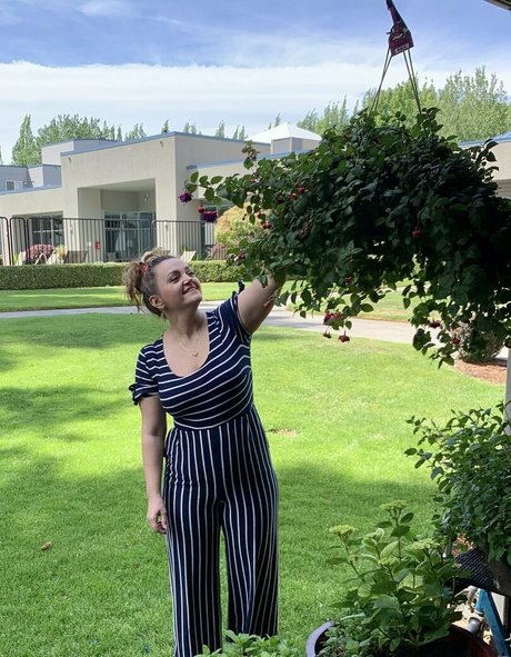 mama cabbage vip hübsche erotische fotos