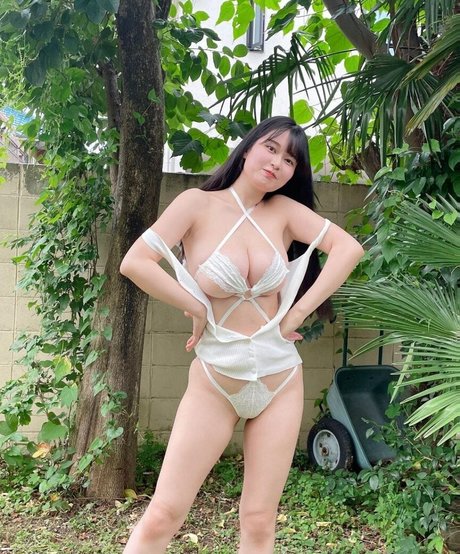 Ichika Miri pornostar schöne archiv