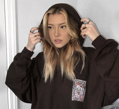 Ohkailno model kunst foto