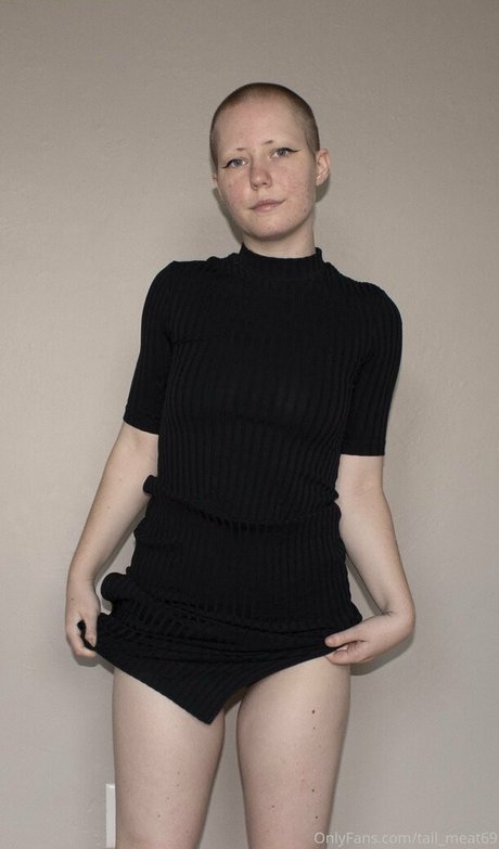 tail meat model nackte foto