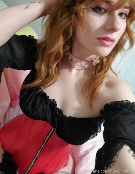 flow3r kitt3n schauspielerin xxx fotos