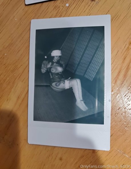 flow3r kitt3n nacktheit top archiv