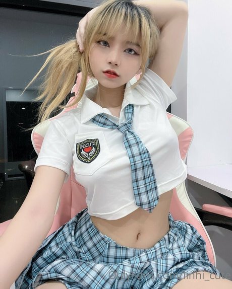 yuumeilyn pornografische galerien