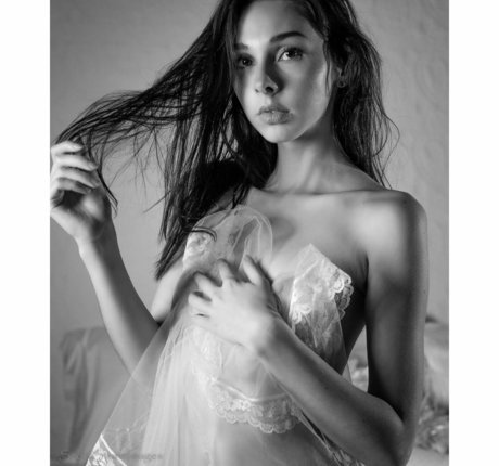 nora iris nackt schöne archiv