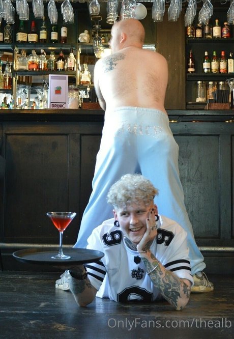 thealb hübsche bild