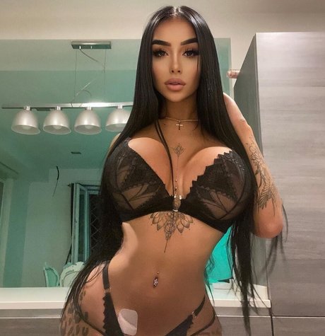 Sara Luna freie nacktheit foto