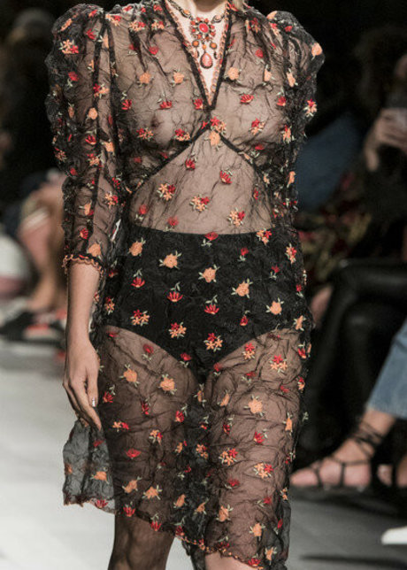 Julia Cumming erotische heiße galerien