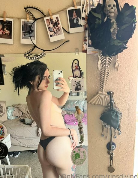 rinsdivine freie nackt bild