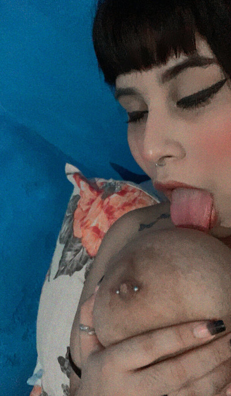 hotgiirlbummer model hd archiv