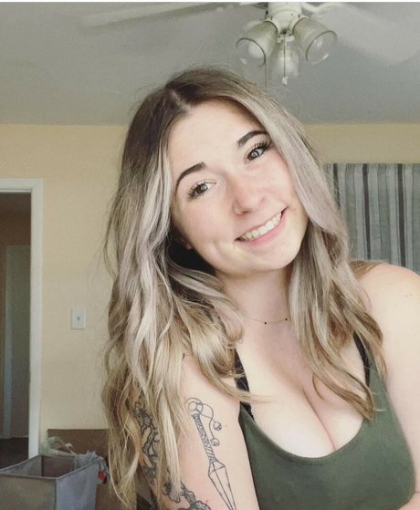 Cherrycgames xxx nackten galerie